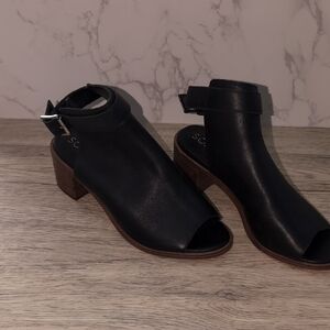 Women's Black Sandals